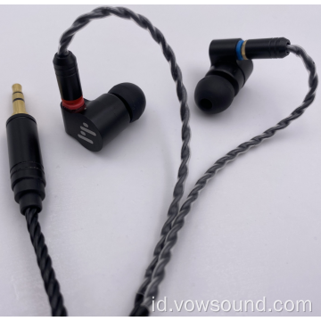 Monitor Hi-Res in-Ear Earphone dengan Kabel Yang Dapat Dilepas